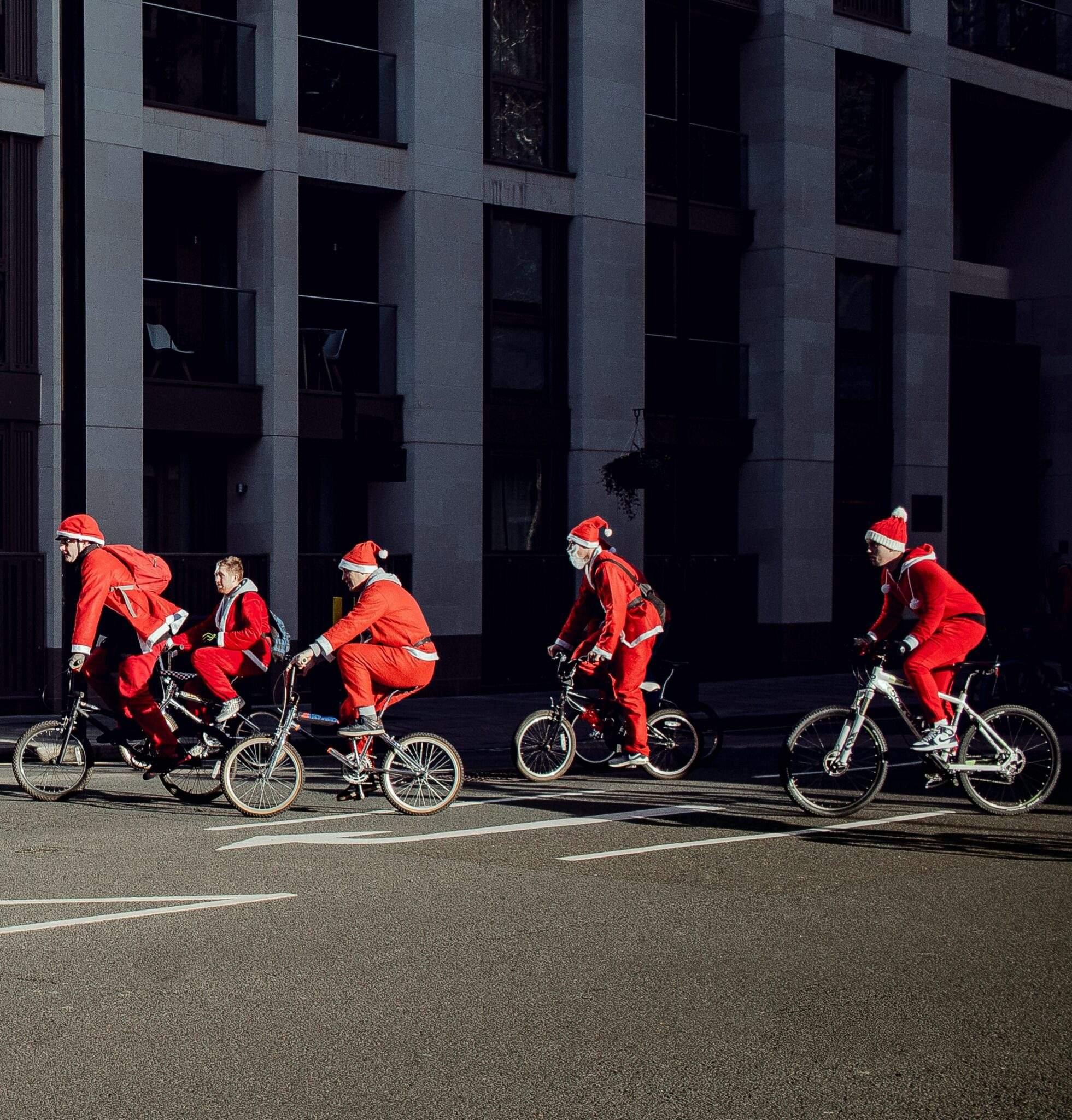 Ideen zum Wichteln_Santas auf Fahrrad